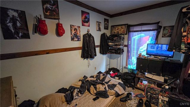 15 Pleasant Street, Auburn, NY 13021