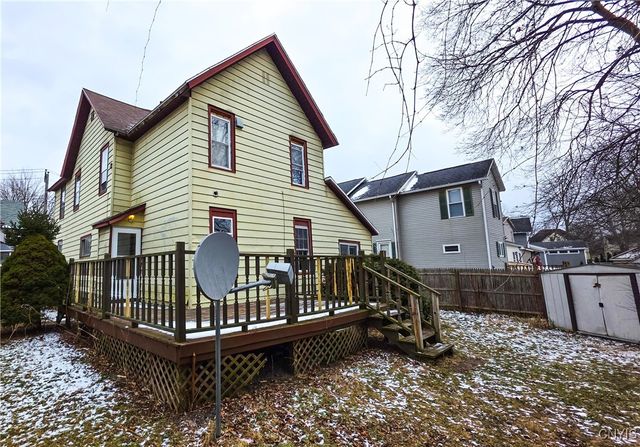 15 Pleasant Street, Auburn, NY 13021