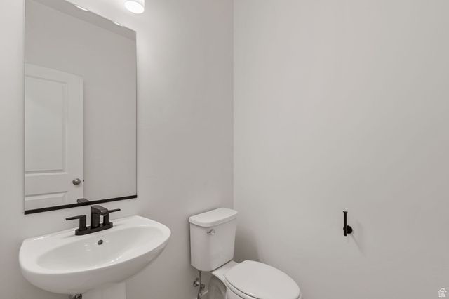 5952 S JASPER RIDGE DR, St. George, UT 84790