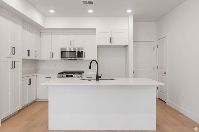 5952 S JASPER RIDGE DR, St. George, UT 84790