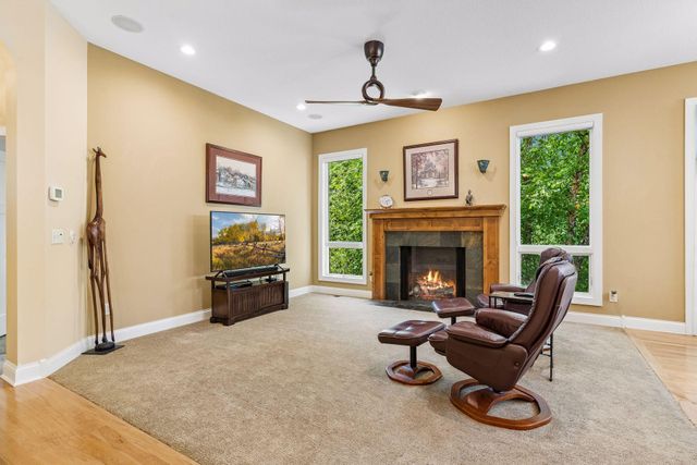 1236 Lakemoor Drive, Woodbury, MN 55129