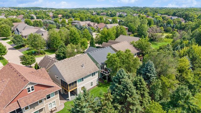 1236 Lakemoor Drive, Woodbury, MN 55129