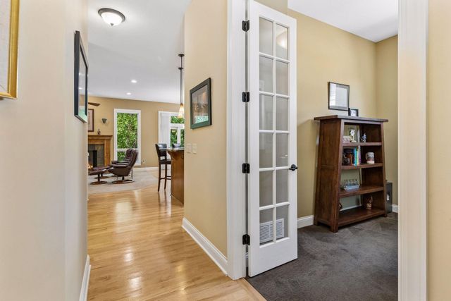 1236 Lakemoor Drive, Woodbury, MN 55129