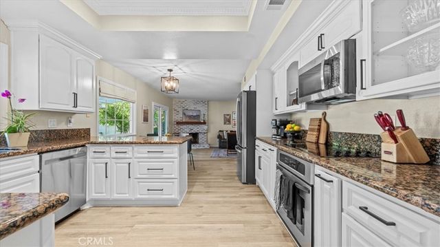 2074 N Albright Avenue, Upland, CA 91784