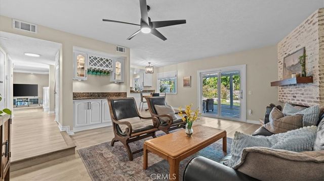 2074 N Albright Avenue, Upland, CA 91784