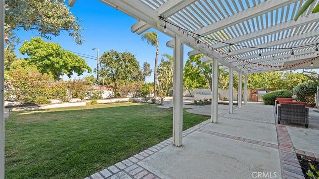 2074 N Albright Avenue, Upland, CA 91784
