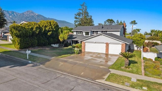 2074 N Albright Avenue, Upland, CA 91784