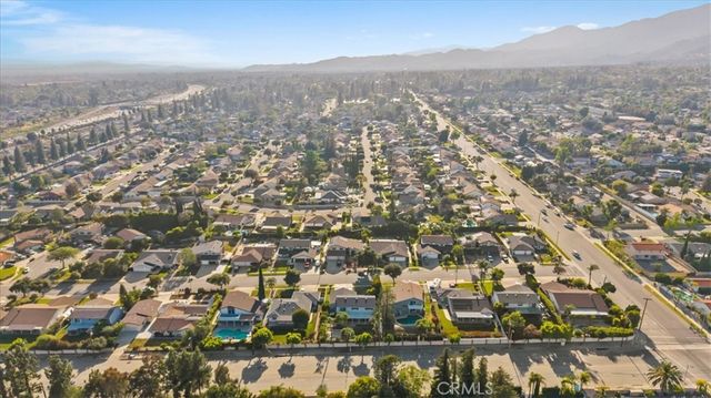 2074 N Albright Avenue, Upland, CA 91784