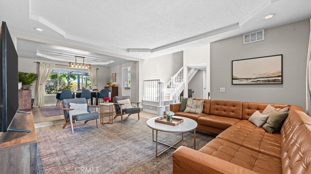 2074 N Albright Avenue, Upland, CA 91784