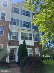 11964 LITTLE SENECA PKWY #2561, Clarksburg, MD 20871