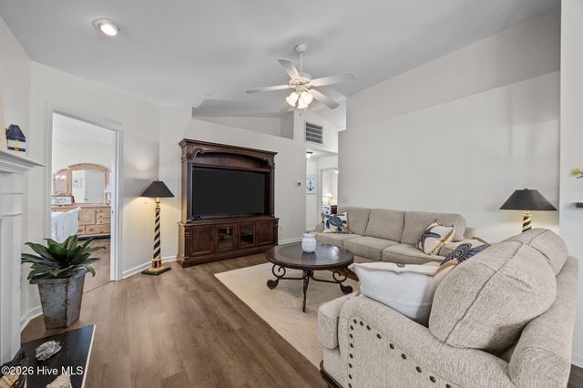 4294 Cherry Laurel Lane SE, Southport, NC 28461