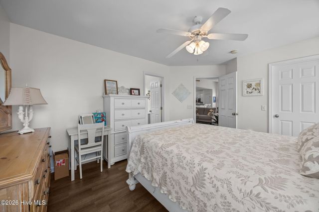 4294 Cherry Laurel Lane SE, Southport, NC 28461