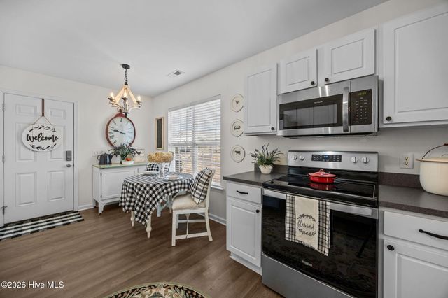 4294 Cherry Laurel Lane SE, Southport, NC 28461