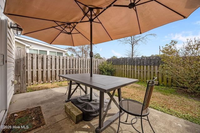 4294 Cherry Laurel Lane SE, Southport, NC 28461