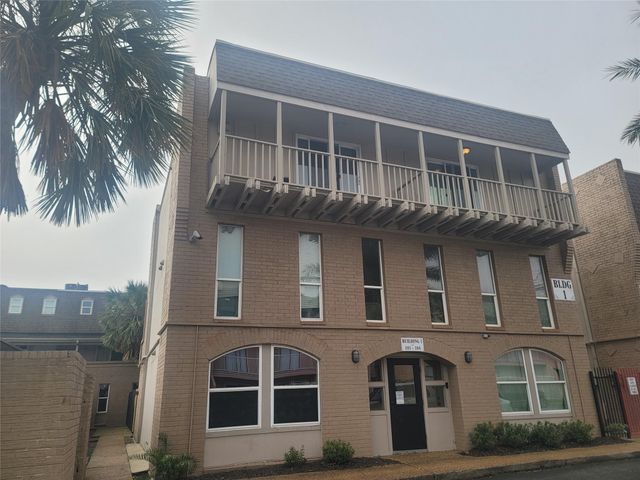 215 Post Office Street 104, Galveston, TX 77550