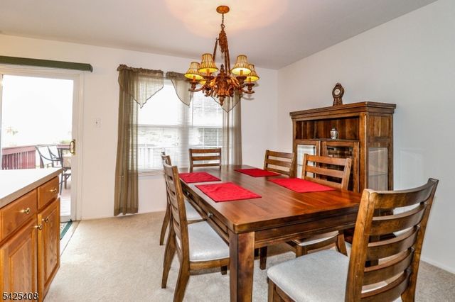 118 Selby Ct, Franklin Twp., NJ 08873