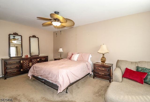 118 Selby Ct, Franklin Twp., NJ 08873