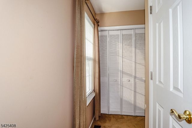 118 Selby Ct, Franklin Twp., NJ 08873