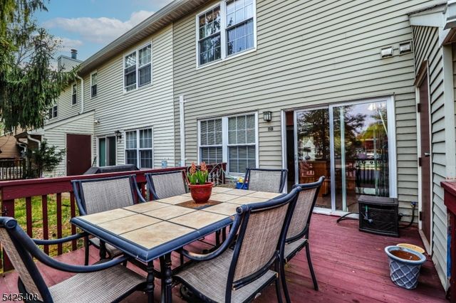 118 Selby Ct, Franklin Twp., NJ 08873