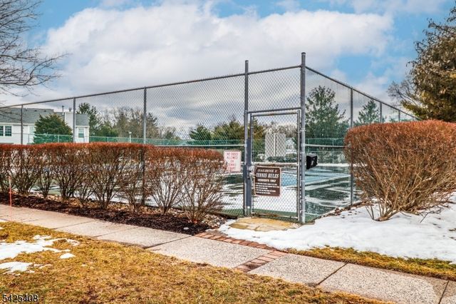 118 Selby Ct, Franklin Twp., NJ 08873