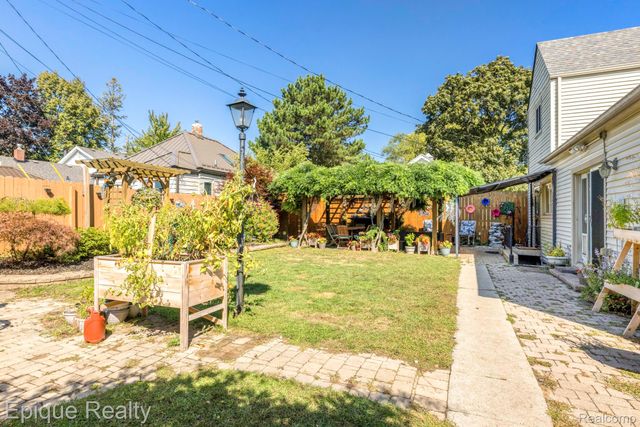 3455 Gratiot Avenue, Port Huron, MI 48060
