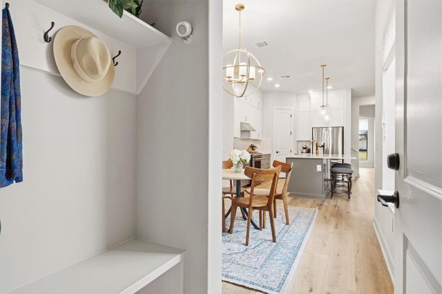 4704 Eberly ST, Austin, TX 78723