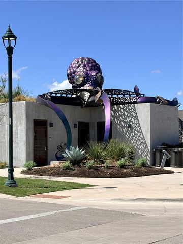 4704 Eberly ST, Austin, TX 78723