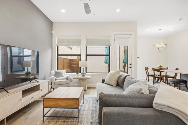 4704 Eberly ST, Austin, TX 78723