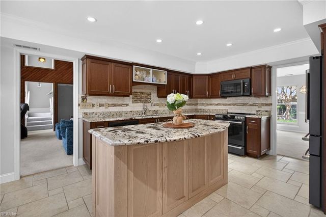 1217 Misty Hollow WAY, Virginia Beach, VA 23454