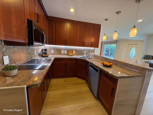 1032 NE 16th Terrace, Fort Lauderdale, FL 33304