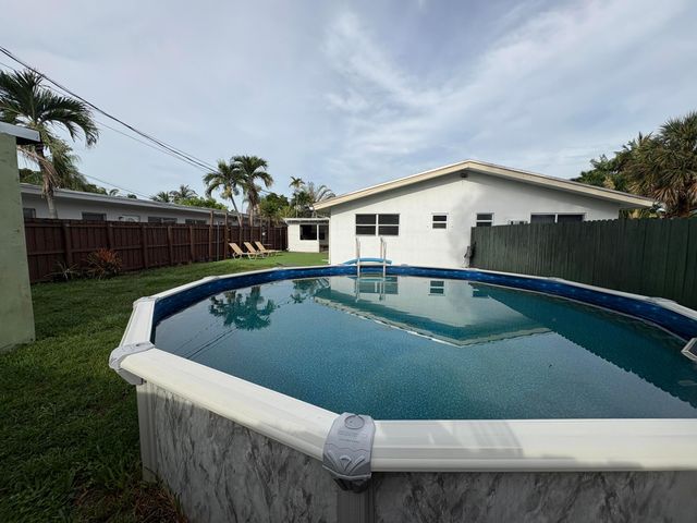 1032 NE 16th Terrace, Fort Lauderdale, FL 33304