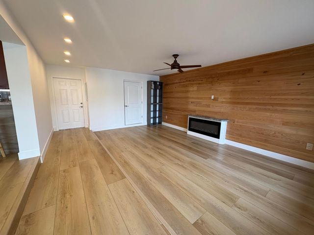 1032 NE 16th Terrace, Fort Lauderdale, FL 33304