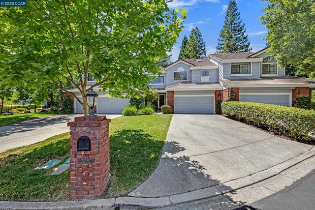 205 Kingswood Ct, Danville, CA 94506