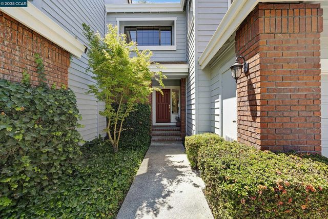 205 Kingswood Ct, Danville, CA 94506