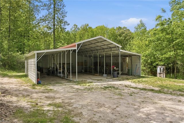 9467 Dutton RD, Dutton, VA 23050