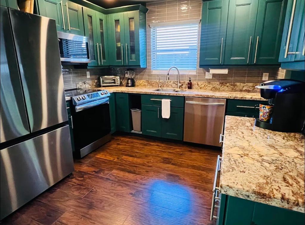 2816 NE 9th Terrace, Wilton Manors, FL 33334