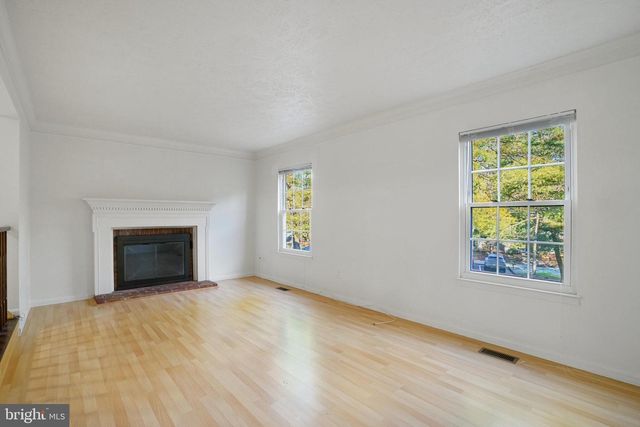 6515 FIELD MASTER DR, Springfield, VA 22152