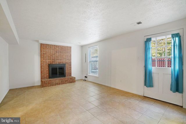 6515 FIELD MASTER DR, Springfield, VA 22152