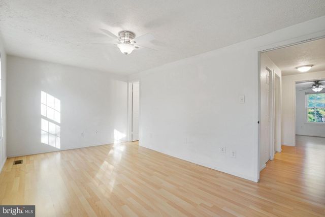 6515 FIELD MASTER DR, Springfield, VA 22152