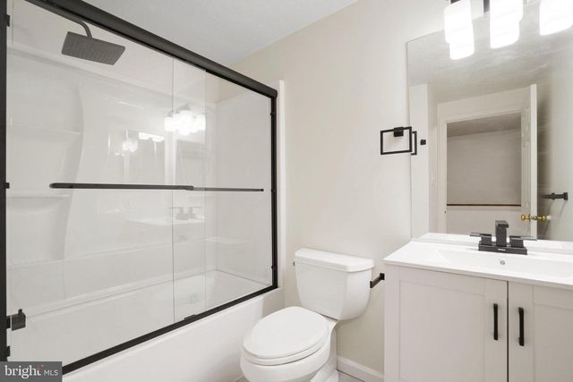 6515 FIELD MASTER DR, Springfield, VA 22152