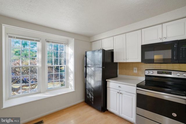 6515 FIELD MASTER DR, Springfield, VA 22152