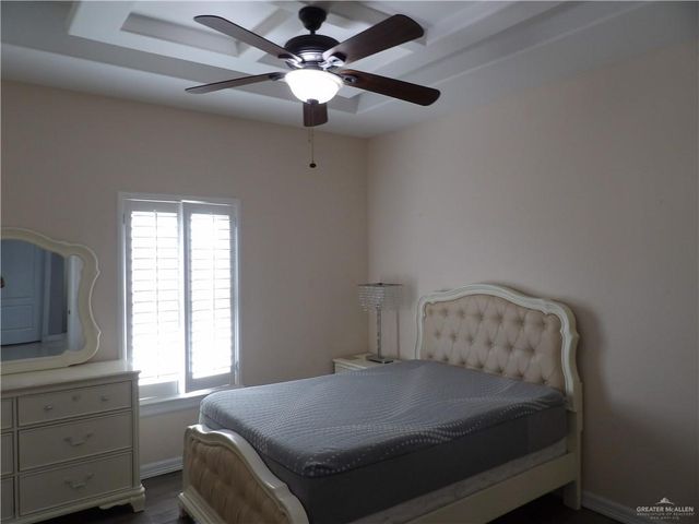 1500 N Holland Avenue, Mission, TX 78572