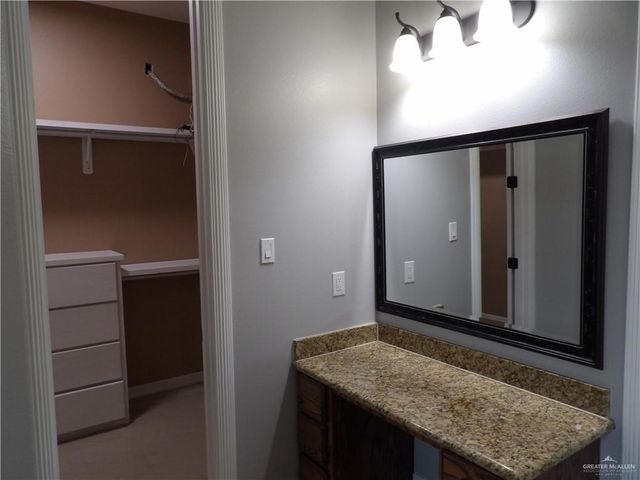 1500 N Holland Avenue, Mission, TX 78572