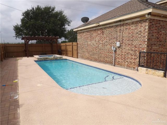 1500 N Holland Avenue, Mission, TX 78572
