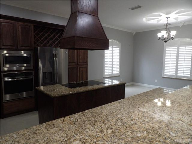 1500 N Holland Avenue, Mission, TX 78572
