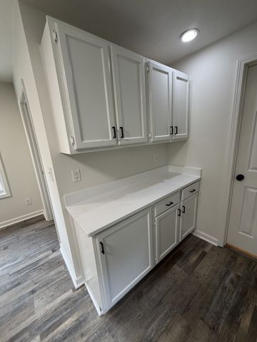 397 Buck Perry Rd, Bethpage, TN 37022