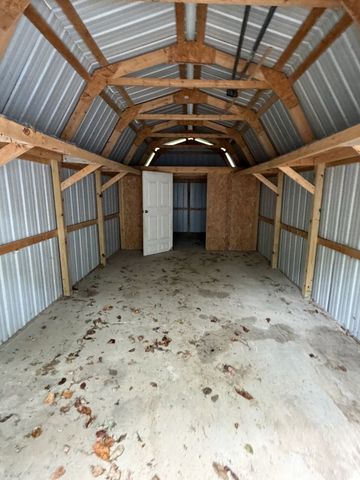 397 Buck Perry Rd, Bethpage, TN 37022