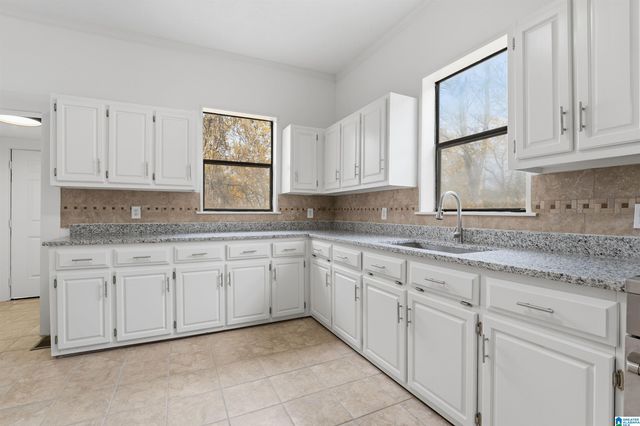 3004 17TH STREET, Birmingham, AL 35208