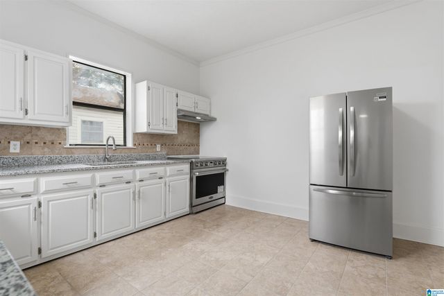 3004 17TH STREET, Birmingham, AL 35208