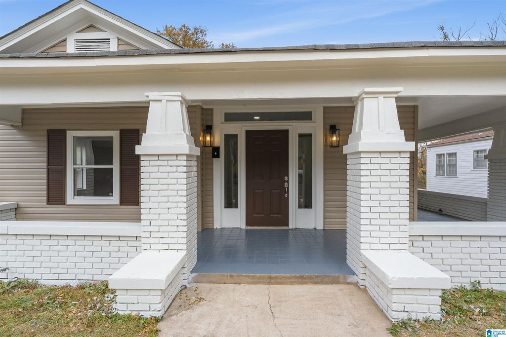 3004 17TH STREET, Birmingham, AL 35208